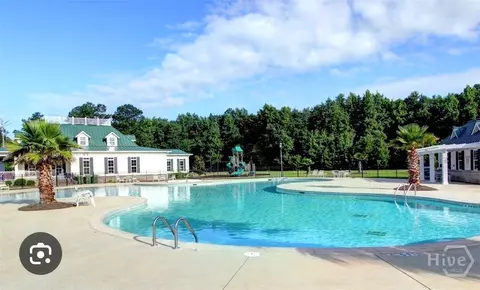 Exterior - 124 Regency Cir, Pooler, GA 31322 photo 10 of 11