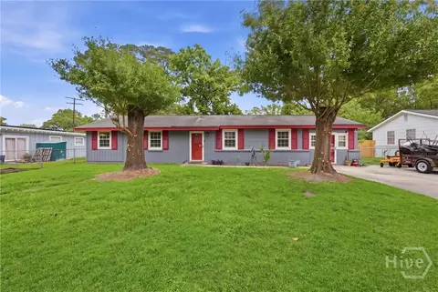5806 Betty Dr, Savannah, GA 31406