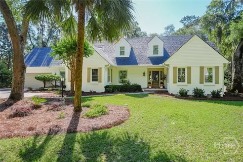 2 Hawkins Ln, Savannah, GA 31411