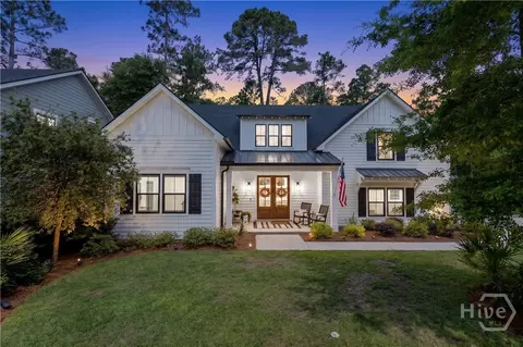 305 Lafayette Dr, Richmond Hill, GA 31324