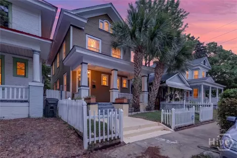 310 W 39th St, Savannah, GA 31401