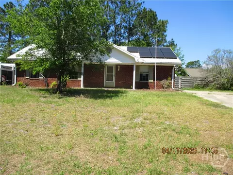 1212 Jubail Dr, Hinesville, GA 31313