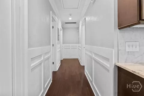 Entry Way - 516 E 58th St, Savannah, GA 31405 photo 3 of 3