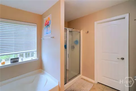 Bath - 215 Harmony Blvd, Pooler, GA 31322 photo 4 of 5