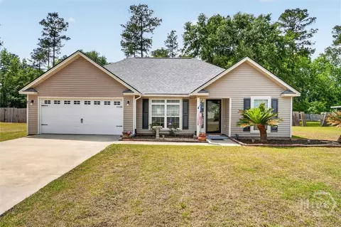 40 Jr Dr, Ellabell, GA 31308