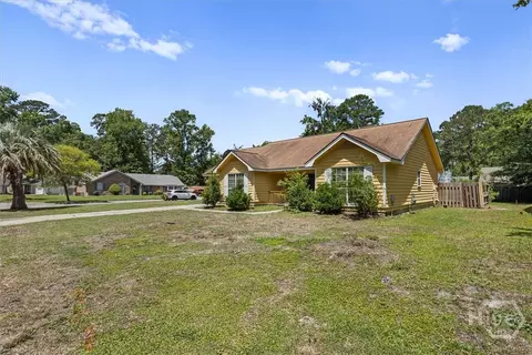 Exterior - 98 Red Fox Dr, Savannah, GA 31419 photo 6 of 8