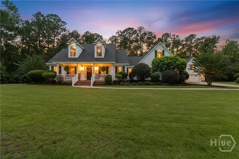 430 Fancy Ct, Richmond Hill, GA 31324