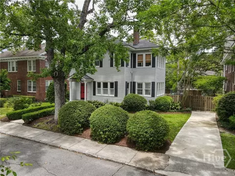 608 E 49th St, Savannah, GA 31405