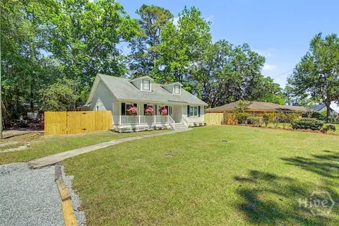 135 Backshell Rd, Savannah, GA 31404