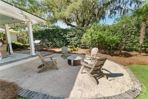 Exterior - 29 Cornus Dr, Savannah, GA 31406 photo 7 of 8