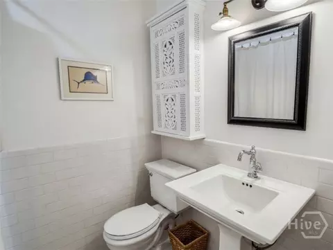 Bath - 29 Cornus Dr, Savannah, GA 31406 photo 3 of 3
