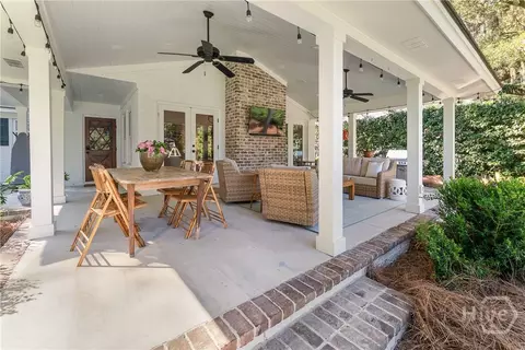 Exterior - 29 Cornus Dr, Savannah, GA 31406 photo 4 of 8