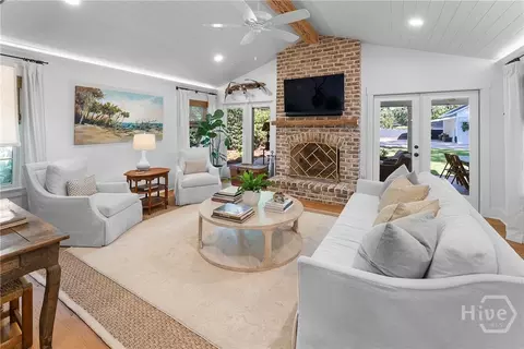 Living - 29 Cornus Dr, Savannah, GA 31406 photo 3 of 3