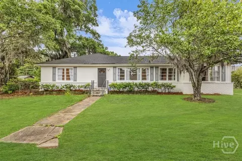 2223 E Derenne Ave, Savannah, GA 31406