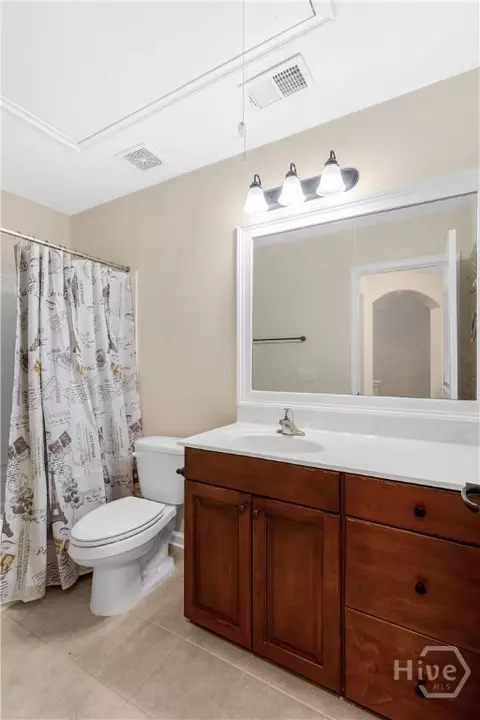 Bath - 227 Durham Park Way, Pooler, GA 31322 photo 4 of 4