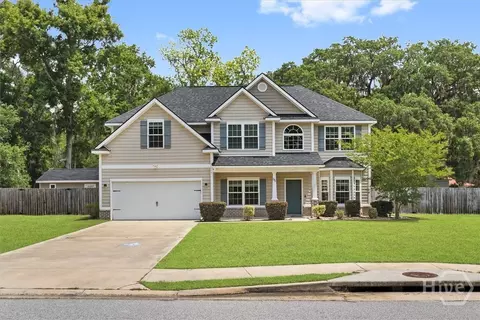 95 Flemington Oaks Dr, Hinesville, GA 31313