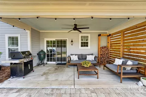Exterior - 29 Olde Gate Ct, Pooler, GA 31322 photo 6 of 9