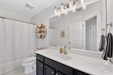 Bath - 29 Olde Gate Ct, Pooler, GA 31322 photo 2 of 6