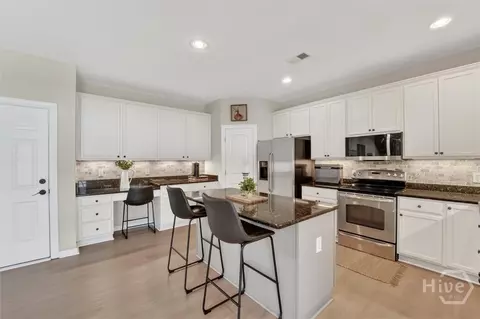 Kitchen - 29 Olde Gate Ct, Pooler, GA 31322 photo 4 of 5