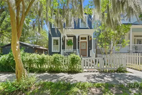 205 E 39th St, Savannah, GA 31401