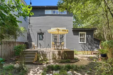 Exterior - 205 E 39th St, Savannah, GA 31401 photo 3 of 4