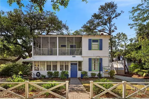 709 2nd Ave, Tybee Island, GA 31328