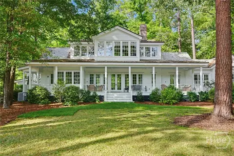 215 Dublin Dr, Richmond Hill, GA 31324