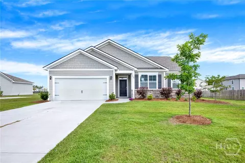 559 Logging Hill Dr, Richmond Hill, GA 31324