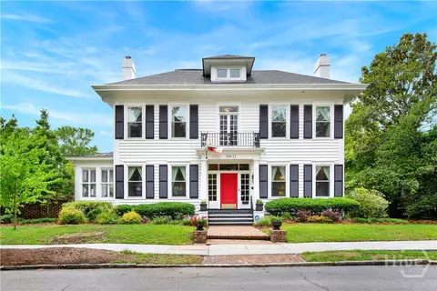 11 E 50th St, Savannah, GA 31405