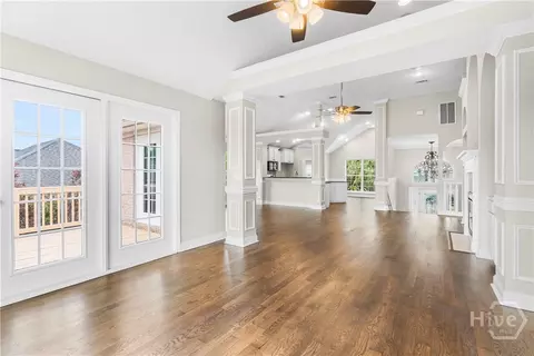 Living - 24 Redwall Cir, Savannah, GA 31407 photo 5 of 10