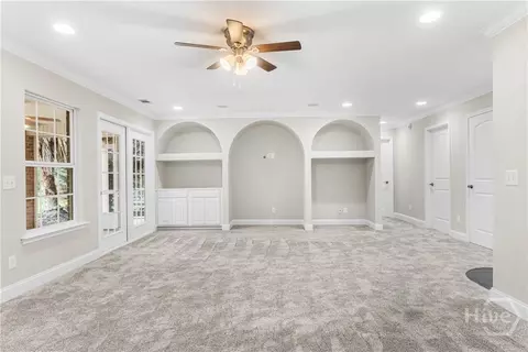 Living - 24 Redwall Cir, Savannah, GA 31407 photo 10 of 10