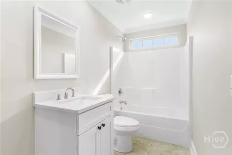 Bath - 24 Redwall Cir, Savannah, GA 31407 photo 3 of 4