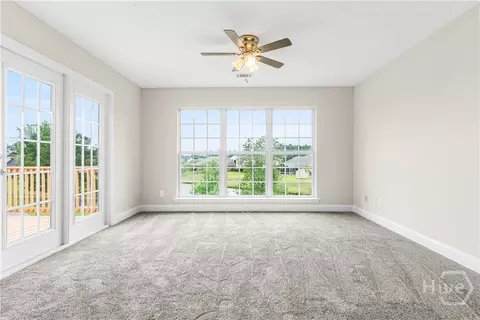 Living - 24 Redwall Cir, Savannah, GA 31407 photo 8 of 10