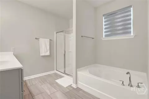 Bath - 114 Oldwood Dr, Pooler, GA 31322 photo 2 of 3