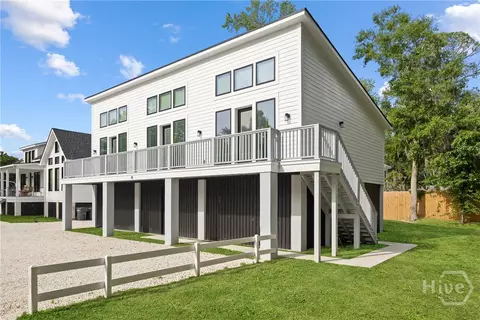 14 East St, Savannah, GA 31410