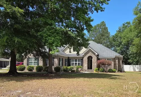 124 Myrtlewood Dr, Guyton, GA 31312