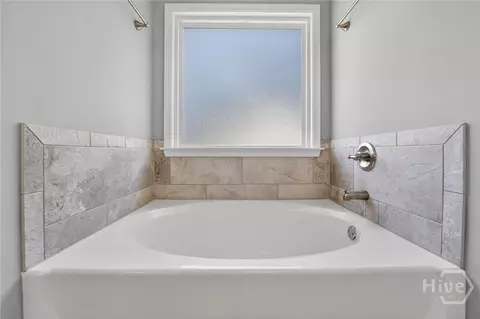 Bath - 100 Ruby Trl, Guyton, GA 31312 photo 6 of 7