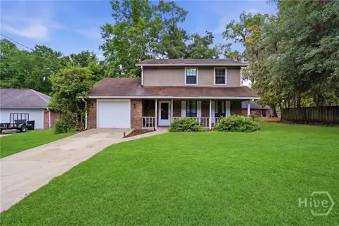 932 Primrose Ln, Hinesville, GA 31313