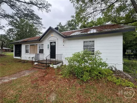 178 E Church St, Ludowici, GA 31316
