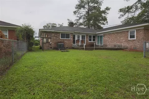 Exterior - 211 E 63rd St, Savannah, GA 31405 photo 3 of 3