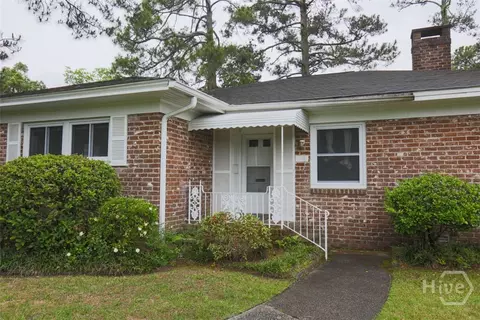 Exterior - 211 E 63rd St, Savannah, GA 31405 photo 1 of 3