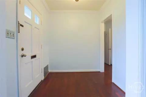 Entry Way - 211 E 63rd St, Savannah, GA 31405 photo 1 of 2