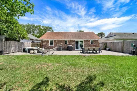 Exterior - 140 Ropemaker Ln, Savannah, GA 31410 photo 4 of 9
