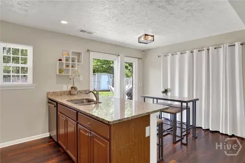 Kitchen - 140 Ropemaker Ln, Savannah, GA 31410 photo 5 of 5