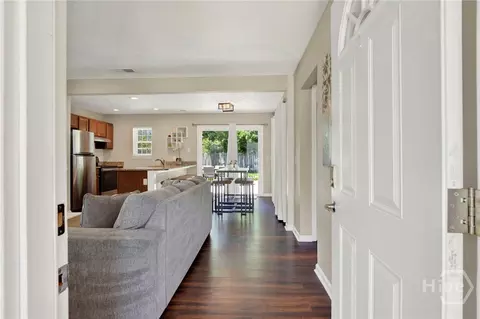Entry Way - 140 Ropemaker Ln, Savannah, GA 31410 photo 1 of 2