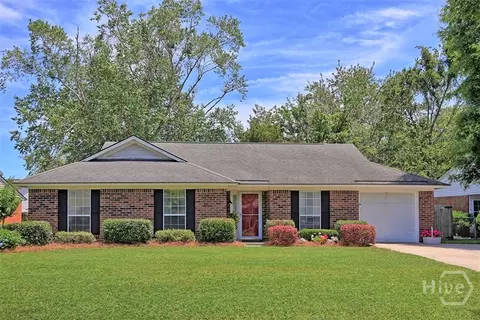 112 Bowsprit Ln, Savannah, GA 31410
