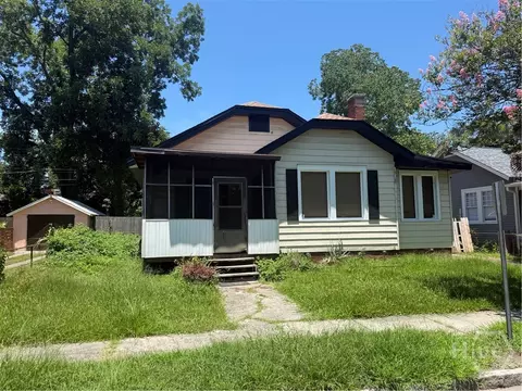 1120 E 40th Dr, Savannah, GA 31404