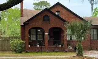 1214 E Victory Dr, Savannah, GA 31404