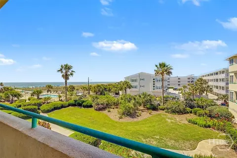 214 Butler Ave #205, Tybee Island, GA 31328