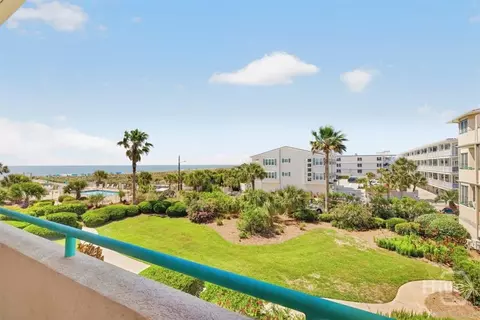 214 Butler Ave #205, Tybee Island, GA 31328